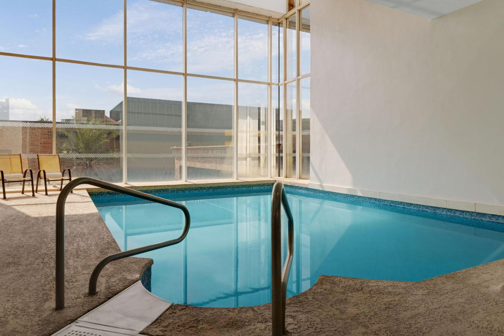 Four Points By Sheraton Galerias Monterrey Kültér fotó The pool at the 1964 Olympic Village