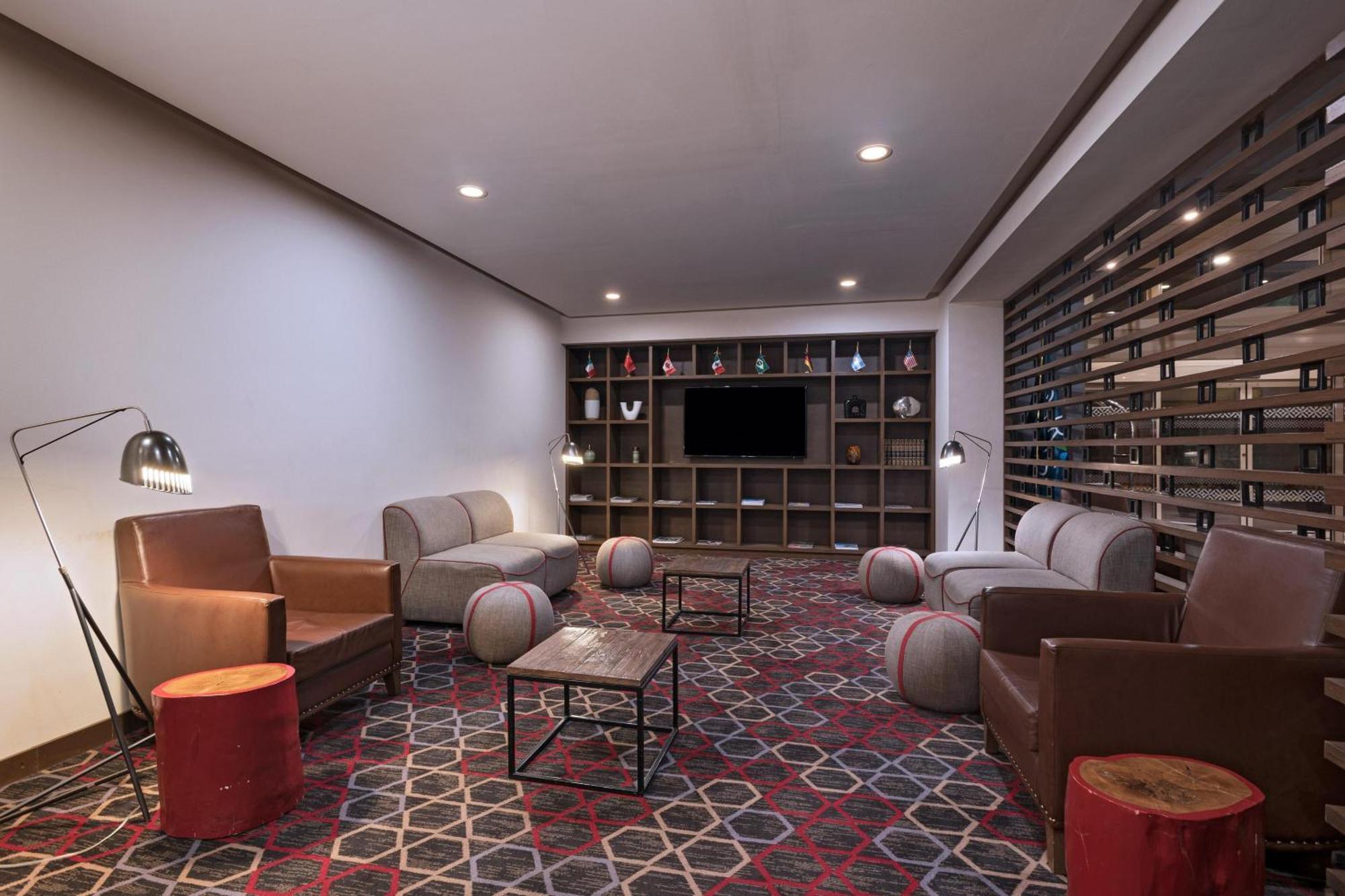 Four Points By Sheraton Galerias Monterrey Kültér fotó Library